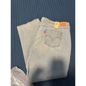 Women’s Levi’s Classic Straight Denim‎